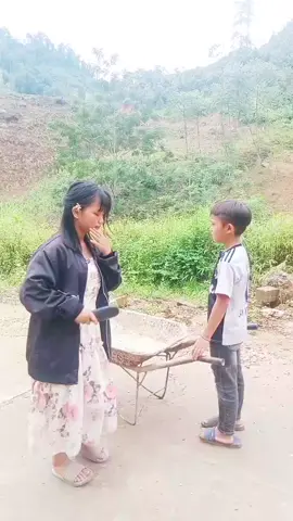 em là người xinh nhất làng #xuhứơng 