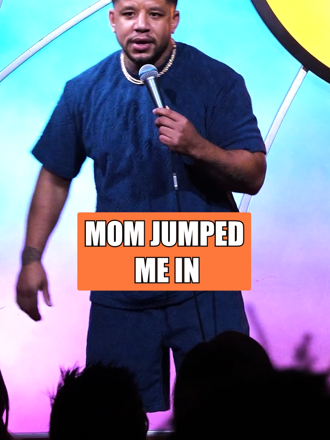 Moms used to WHOOP me! @terrencedelane 😂 Live shows every Sunday! Click the link in our bio for details! 🎥 @originaldavidjackson #chocolatesundaescomedy #comedyshows #losangeles #standupcomedy