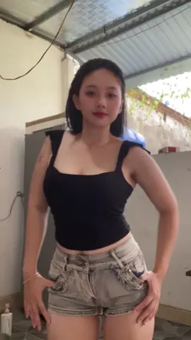 Bắp tay to qtroi điiii :)))