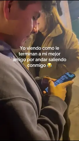 Ya devuélvanme a mi alvarito😂😂 #mejoresamigos #mandarina #viraltiktok #paratii #contenidotiktok @Alvaro Quinatoa 