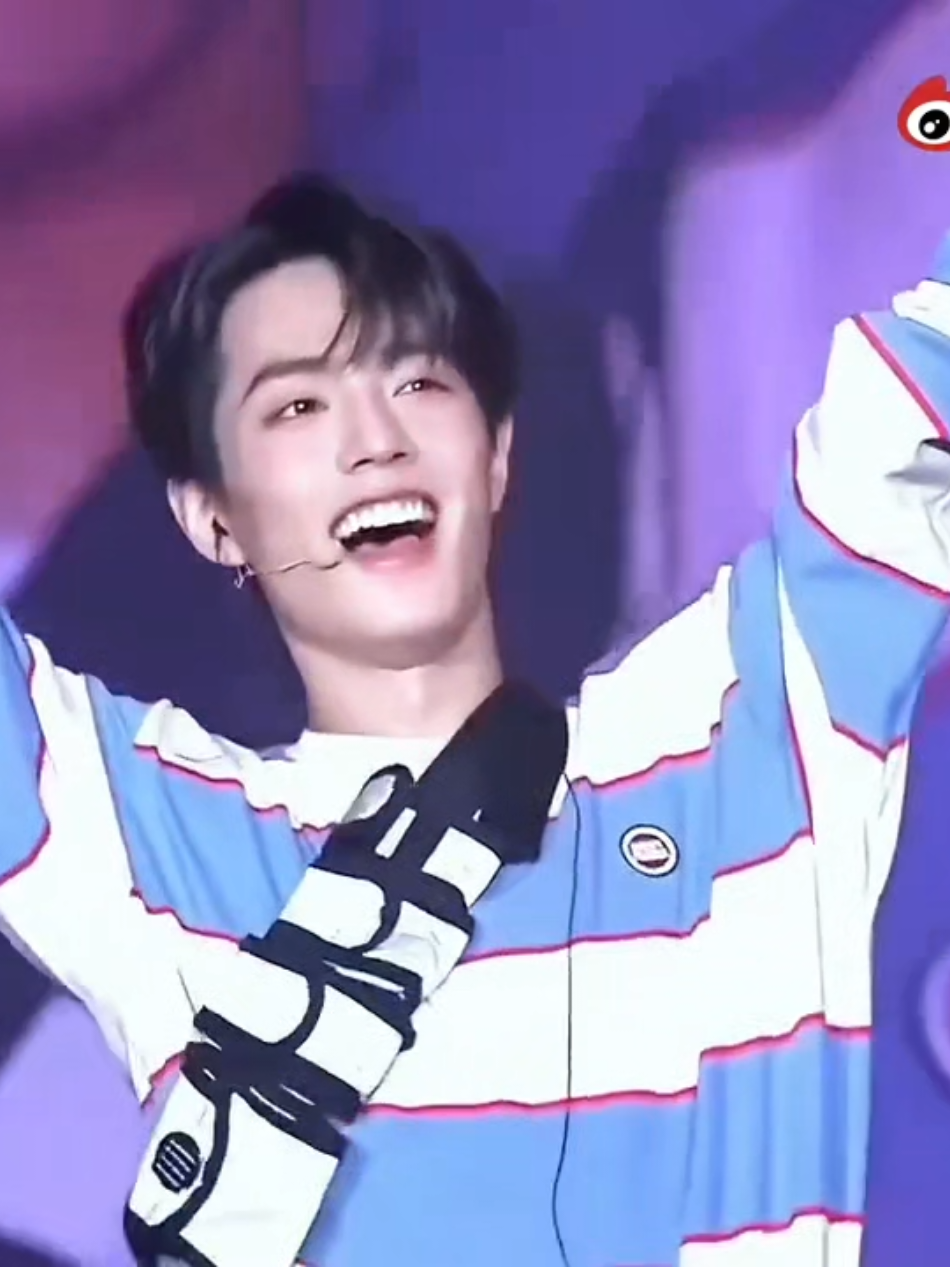 ฉดใฉที่ฉุด😜#xiaozhan #เซียวจ้าน #肖战 