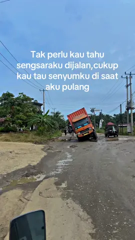 Beginilah nasib seorang supir,,gaji nya gak seberapa,tapi tanggung jawab nya besar#fypsampaikotamananiiiii #driversumatrapunyacerita 