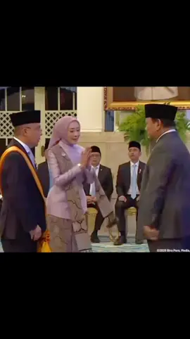 Momen penghargaan Bintang Republik Indonesia Utama untuk Ketua Umum PAN Zulkifli Hasan menjadi tonggak penting dalam perjuangan menjaga pangan rakyat, sekaligus ajakan bagi seluruh masyarakat untuk bersatu memperkuat langkah besar ini demi Indonesia yang lebih sejahtera. #zulkiflihasan #prabowo #gibranrakabuming #presidenprabowo #fyp
