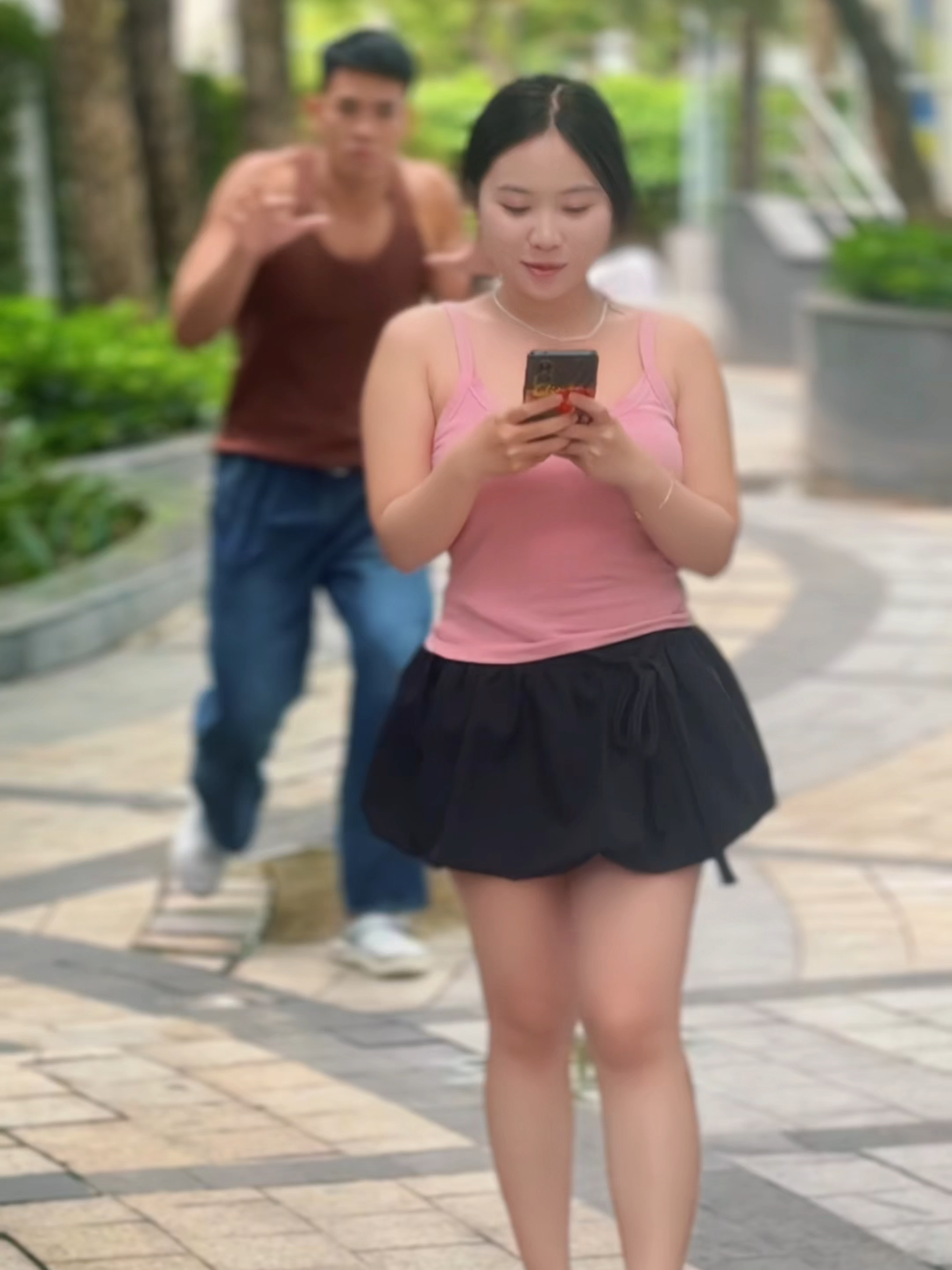 Vỏ quýt dày có móng tay nhọn