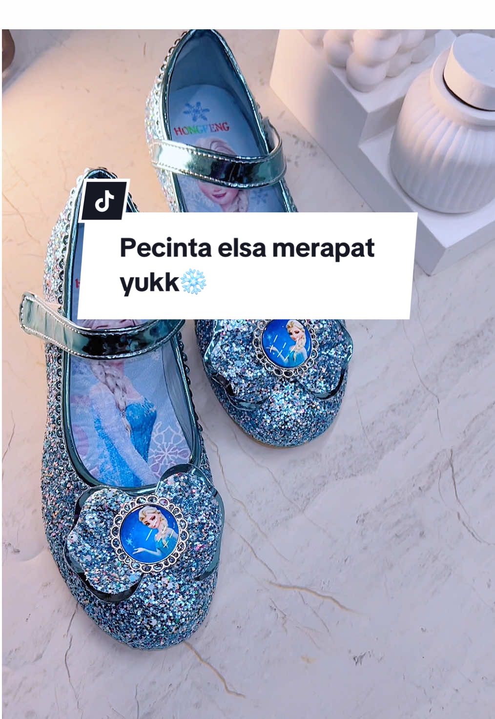 Nih bund aku rekomendasiin sepatu cantik bikin langkah si kecil berasa kaya elsa yg anggun & berkilau✨ #sepatuanak #frozen #OOTD #recommendations #fyp 