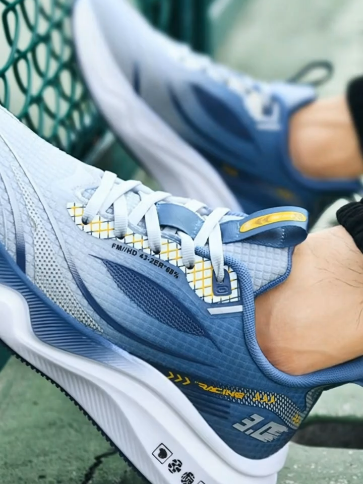 Sepatu Sneakers Sport Olahraga Joging Pria dan Wanita Original Premium