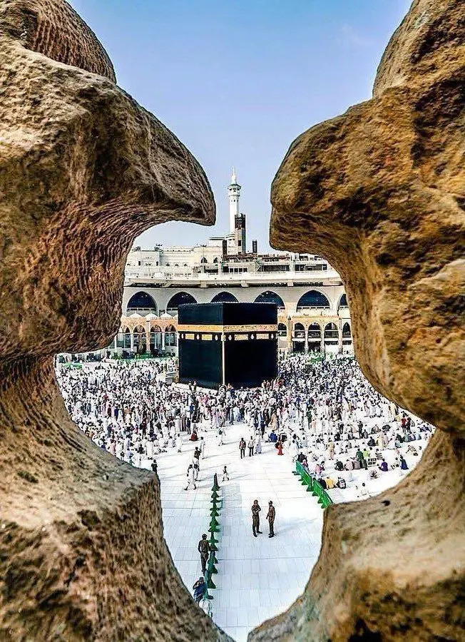 Madina, also known as Al-Madinah A-Muawwarah, is a sacred city in Saudi Arabia and a top destination for Islamic pilgrimage. Famous for the Prophet's Mosque (A-Masjid an-Nabawi), Madina holds immense religiouS and historical importance in Islam. Pilgrims from around the world visit Madina during Hajj and Umrah to experience its peaceful atmosphere and visit landmarks like Quba Mosque, Qiblatain Mosque, and Mount Uhud. With its rich Islamic heritage, spiritual ambiance, and modern amenities, Madina is a must-visit city for Muslim travelers. Plan your trip to Madina for a deeply spiritual and culturally enriching experience. #unfeezmyaccount #madina #masjidnabawi #viral #islamic 
