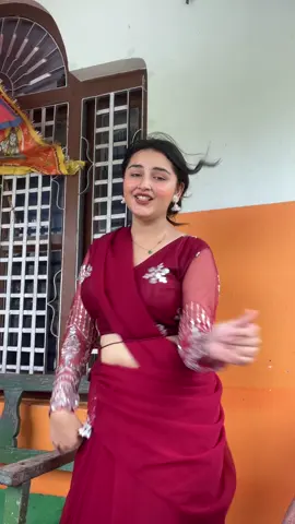 😝😹 #fypシ゚ #foryoupageofficiall #trend #tiktoknepal #saree
