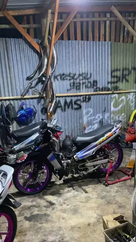 Nembee demamn#twostroke #fizr_2stroke #fizr #songkroww 