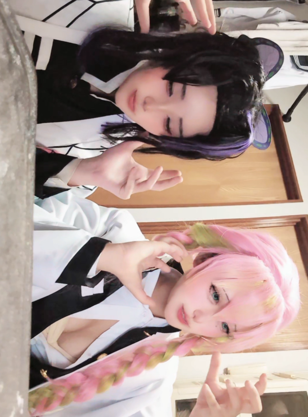 これ好きすぎて投稿するの楽しみにしてた😽😽 甘露寺蜜璃 あいる 胡蝶しのぶ @ゆい  #鬼滅の刃 #鬼滅の刃コスプレ #甘露寺蜜璃コスプレ #胡蝶しのぶコスプレ 