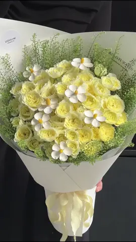 Vậy nên, khi còn có thể, hãy trân trọng từng phút giây bên nhau 🥺 #tiemhoanho #hoatuoisaigon #xuhuong #flowers #nhofleur_hoatuoi 