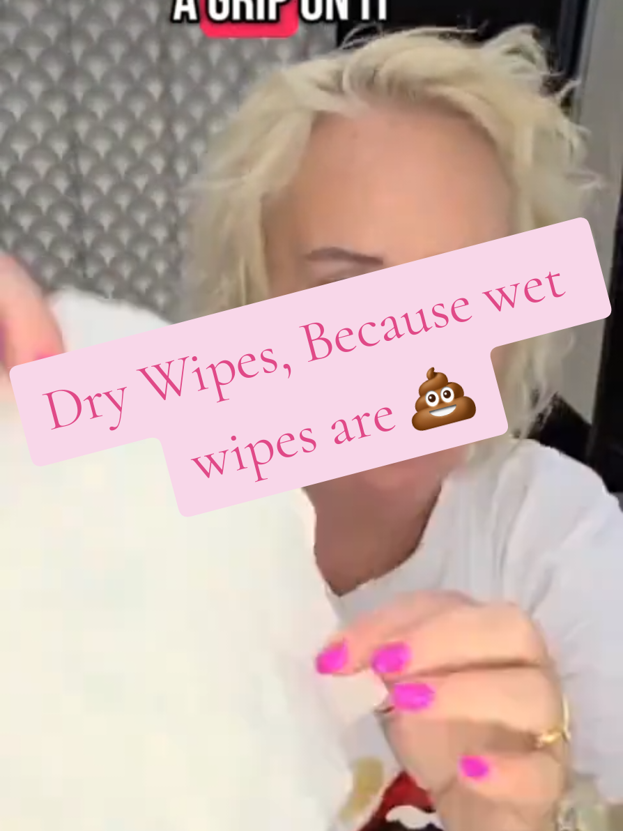 I love these dry tissues, they  are amazing for cleaning make up and dirt from your face, rather than rubbing it all in  #TikTokMadeMeBuyIt #DealDrops #spotlightfinds #drytissue #drywipes 