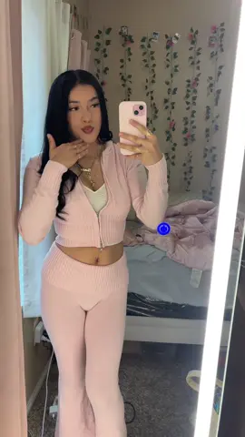 The cutest set #parati #outfit #OOTD #pink #inspo 
