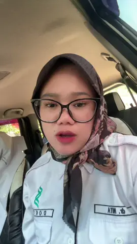 Dengarrr???? Mie instan tiap hari? NO!! Tinggi garam → Resiko hipertensi Rendah gizi → Risiko kurang nutrisi Lemak & kalori tinggi → Risiko Obesitas/diabetes Boleh sesekali, jangan jadi menu utama “BATASIII!!!” Sehat sehat kiii