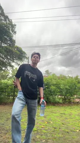 ရာသီဥတုက ကို့ဖက်ပါနေတယ်@@Clark #foryoupage #fyp #BhoneMyintZaw #trustentertainment 