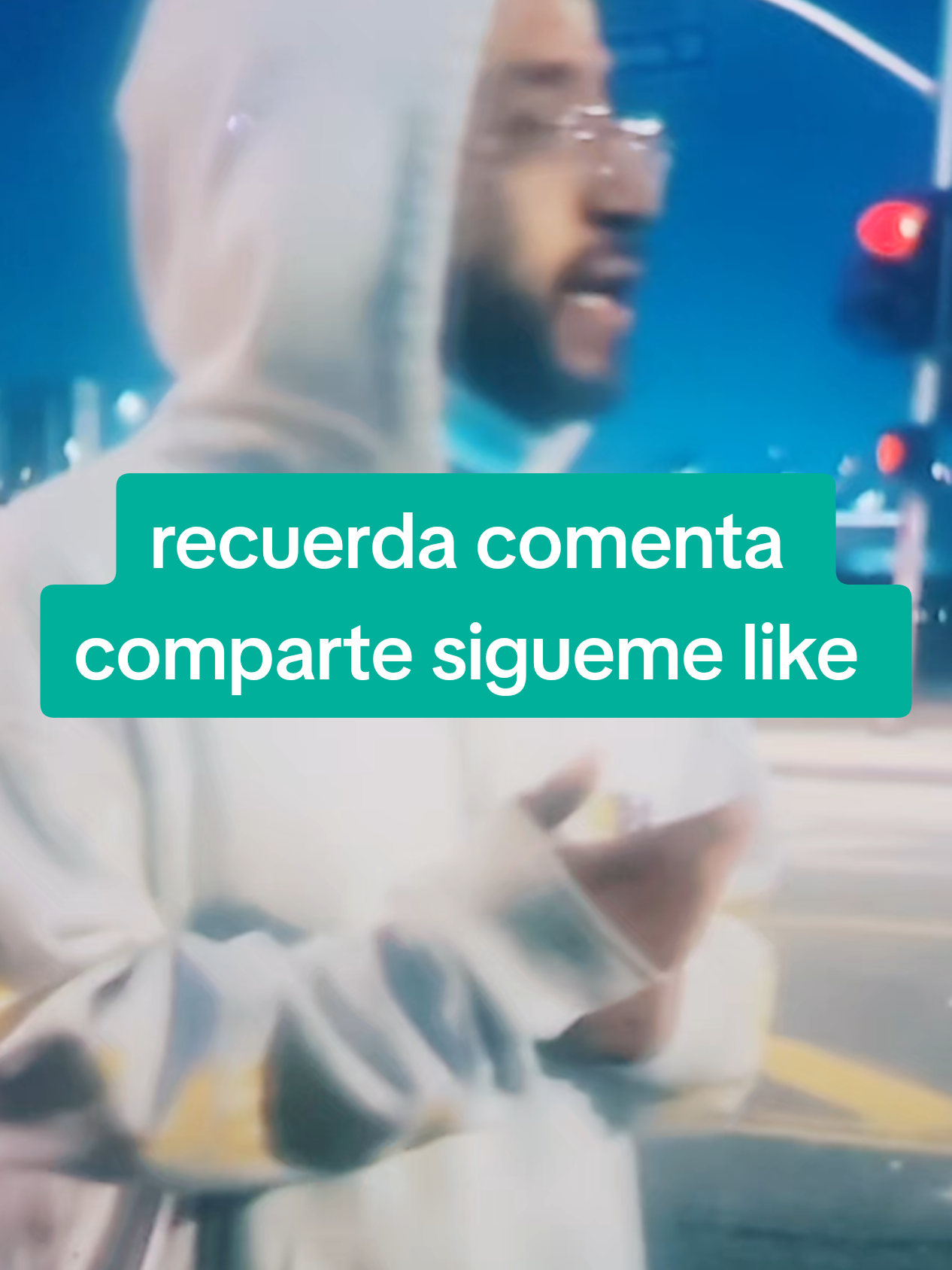 este chavo de la sudadera blanca le pregunto ha una señora q si tenia papeles y hasta le tiro el teléfono por eso todos los q estaban ahi lo sacaron de la área #conflicto #protesta #redadas #paratiiiiiiiiiiiiiiiiiiiiiiiiiiiiiii @creator search insights 