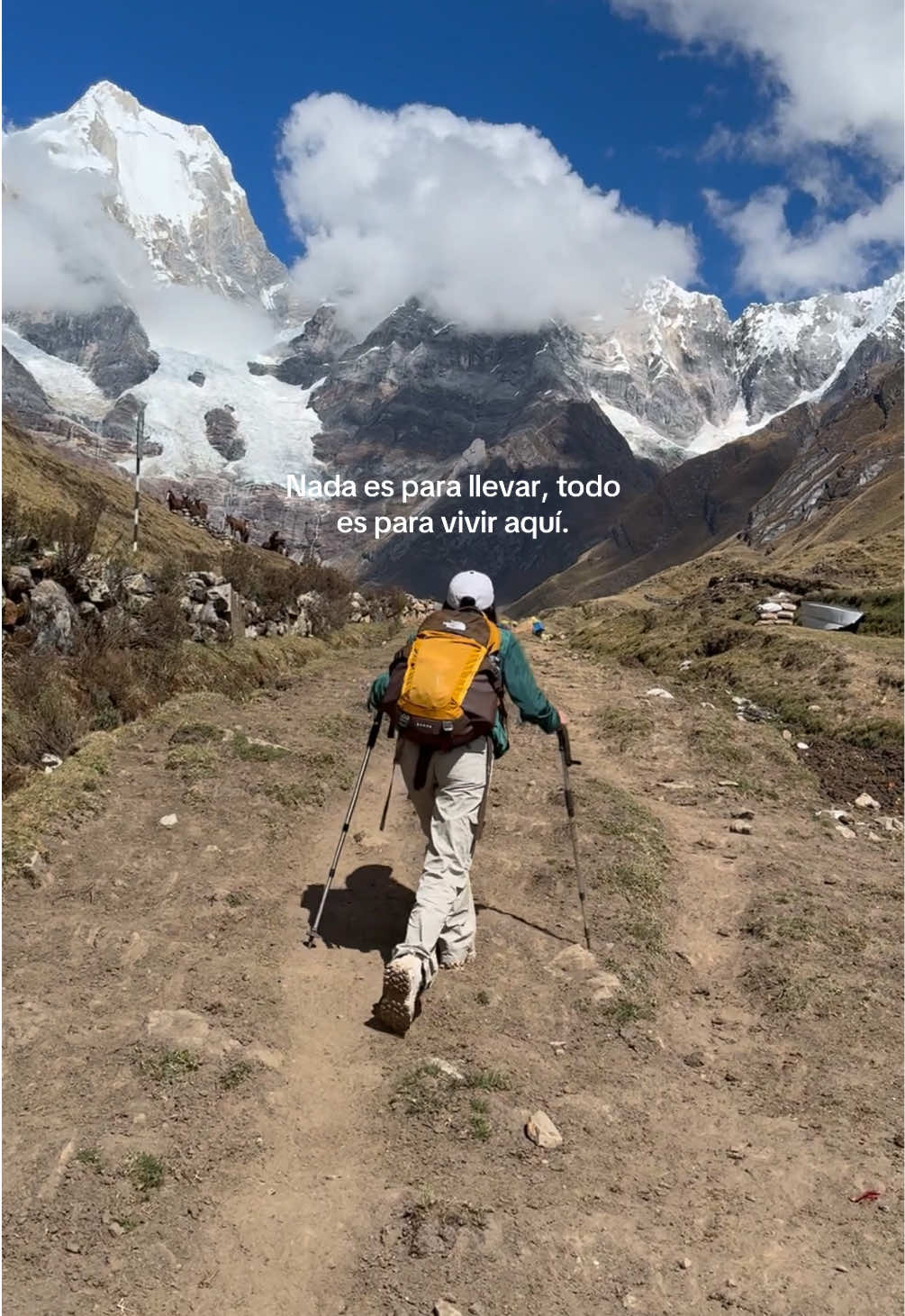 #ViveElMomento #Huayhuash #TresLagunas #NaturalezaQueSana #PerúIncreíble    