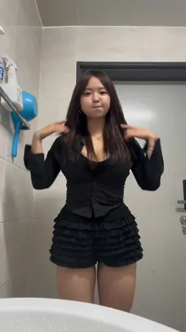 엉덩이 커보이는 바지 #tiktok #관리자님추천뜨게해주세요 #추천 