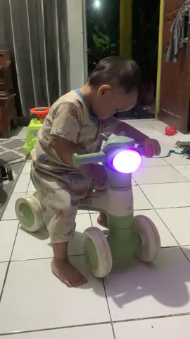 #balancebike #sepedaanakroda3 #sepedaanak 