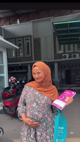 Masih bingung cari tempat usg dan persalinan yang terbaik?🤔 Yuk langsung ke Klinik Nurhikmat Medika ajaa❣️ ☎️ : 0896-4452-1985 📍 : Jl. Family no. 6 Kp kukun rt01/02, Parigi, Kec. Cikande, Kabupaten Serang, Banten 42186 #persalinan24jam #klinikkesehatan #kliniknurhikmatmedika #hidupsehat #persalinan               