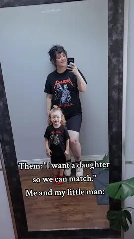 Don't get me wrong, having a daughter would be cool too. But I think I am a boy, black SUV, Type B mom. A little crazy, a lot overestimated, but we are having a good time. And I swear he actually likes matching with mom (for now). He always says 