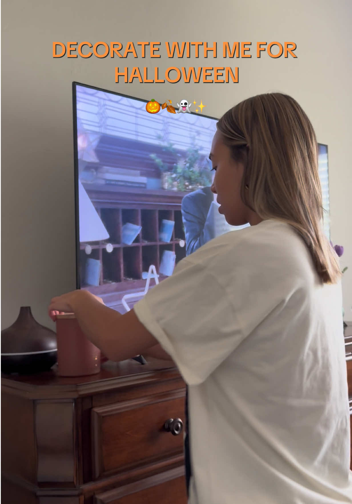 It is still warm out, but I am manifesting fall 🍂 come back for pt.2! 🧡 #halloweendecor #halloweentok #halloweendecorations #halloween2025 #halloweenbedroom