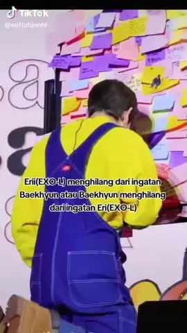tiga2 nya memiih di lupakan EXOL 🥹 daripada mereka yang  melupakan kita 🥹❤ 3 jawaban yang sama diwaktu yang berbeda 😭❤❤ berharap bisa lihat jawaban member yang lain juga 🥹🤗 Sayangku, cintaku sehat teruss yah 🥹❤ cr. senyumnya_exo, @miftahjnnhl , @dohdio112  #exoweareonesaranghaja  #exol #baekhyun #kyungsoo #chanyeol 