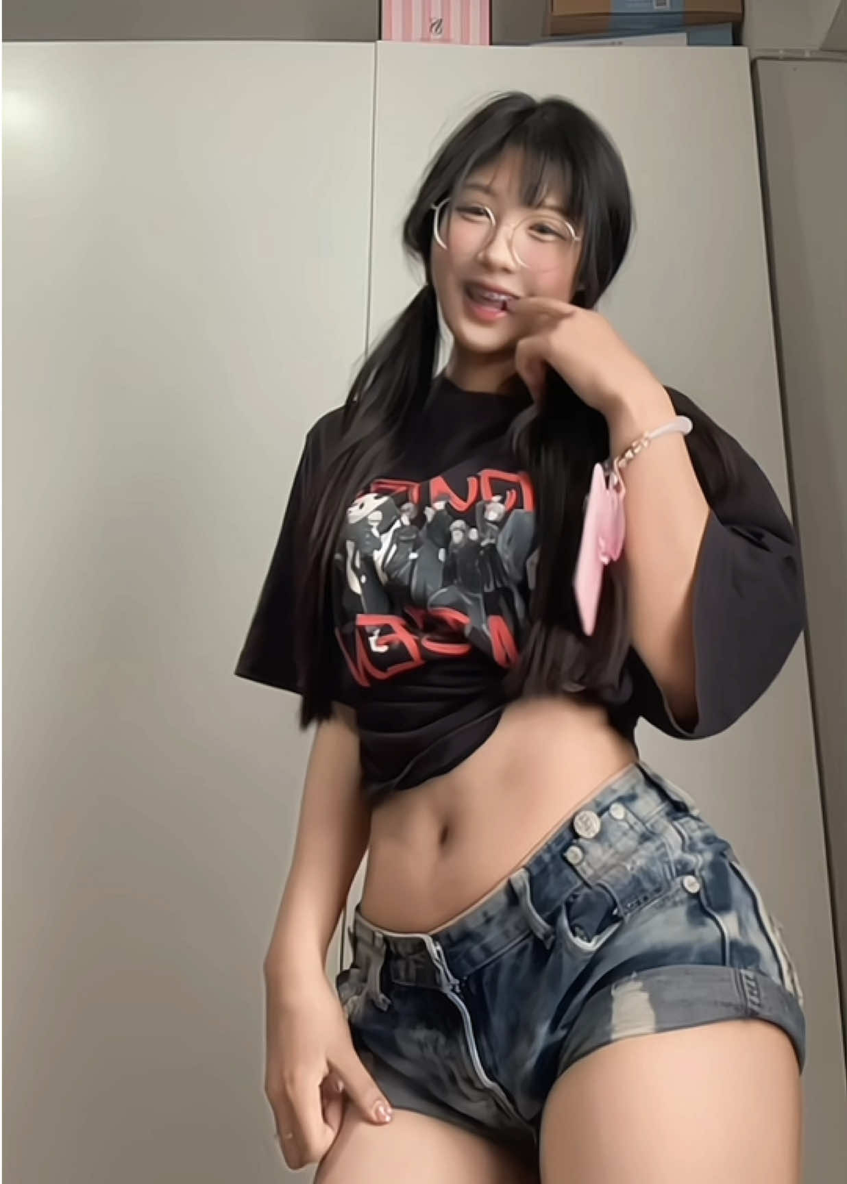แว่นมานี่มาา555555555