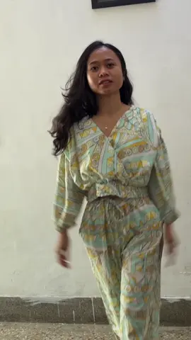 Banyak yang berubah setelah menikah dengan orang India. Kalau semua bisa dibayar suami kenapa harus bayar sendiri🤣. Terimakasih suamikyuuuu @Neeraj Agnihotri  #india #tanudanmonu #ceritatanu #dailyvlog 