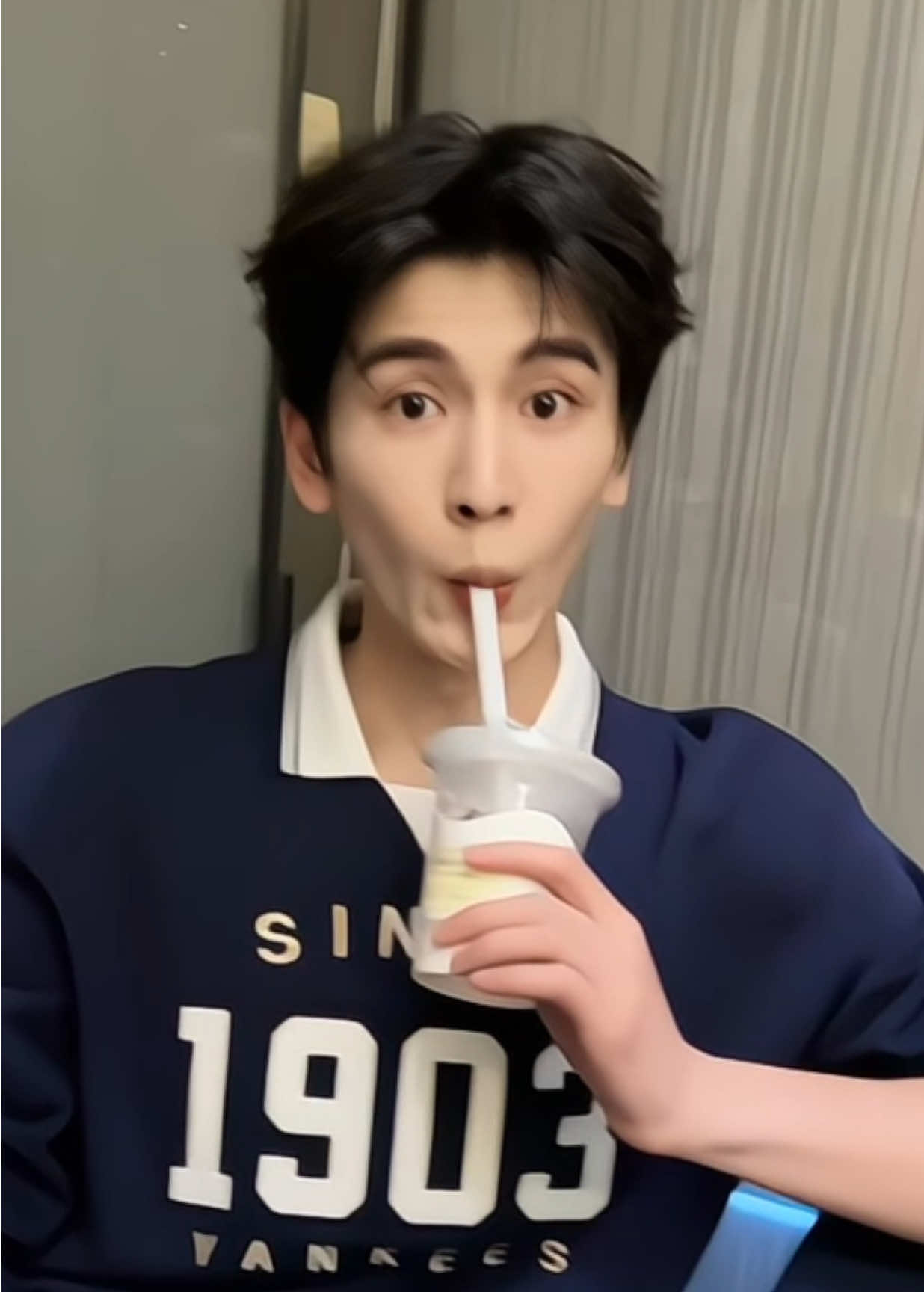 หน้าแฟนหนูแบบนี้เลยค่ะ🫣🫣 #จางหลิงเฮ่อzhanglinghe张凌赫 #tiktokviral #จางหลิงเฮ่อ #ดาราจีน #เหล่ากง 