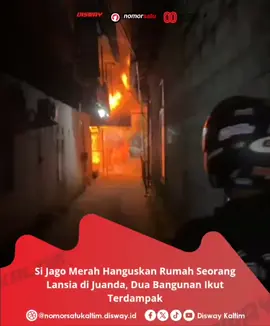 Kebakaran hebat melanda kawasan Jalan Juanda Gang 11 RT 59, Kelurahan Sidodadi, Kecamatan Samarinda Ulu, Selasa (26/8/2025) malam. Satu rumah milik nenek berusia 80 tahun hangus terbakar, sementara dua bangunan lain ikut terdampak. Peristiwa itu terjadi sekitar pukul 21.28 Wita dan baru bisa dipadamkan satu jam kemudian, tepat pukul 22.28 Wita.  Berdasarkan data sementara Info Taruna Samarinda (ITS-TRC), api pertama kali muncul di bagian dapur rumah, dengan dugaan sementara dipicu korsleting listrik. Reporter : Mayang / Disway Kaltim #kebakaran #kebakaransamarinda #jalanjuanda #rumahlansia #kalimantantimur               