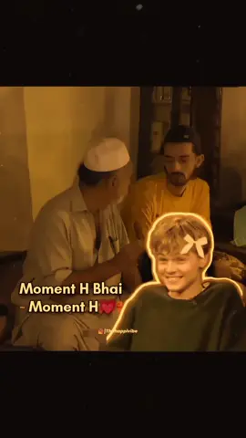 Pora mard Samaj m khoshi k mahol🥹🤌 . . . . . . . . #dad #happy #family #viral #foryou 