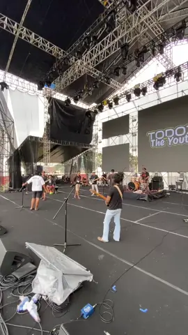 Ceksound untuk pentas nanti malam di alun alun kebumen