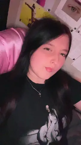 try not to look away challenge. 