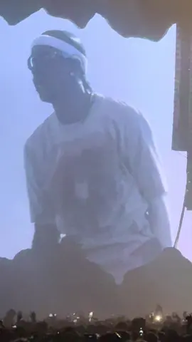 KICK OUT LIVE 😤 ‎  ##travisscott##travisscottedits##travisscottconcert##travisscottlive##travisscottfans  #laflame  