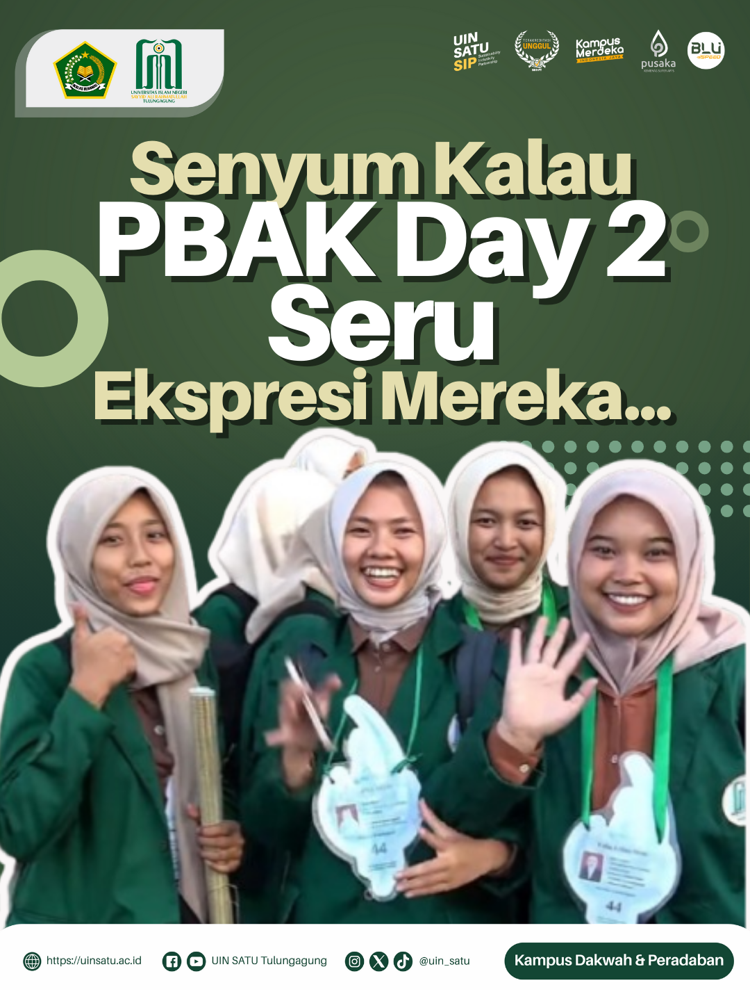 Senyum kalau PBAK Day 2 seru 😉 Dan, ekspresi mereka...