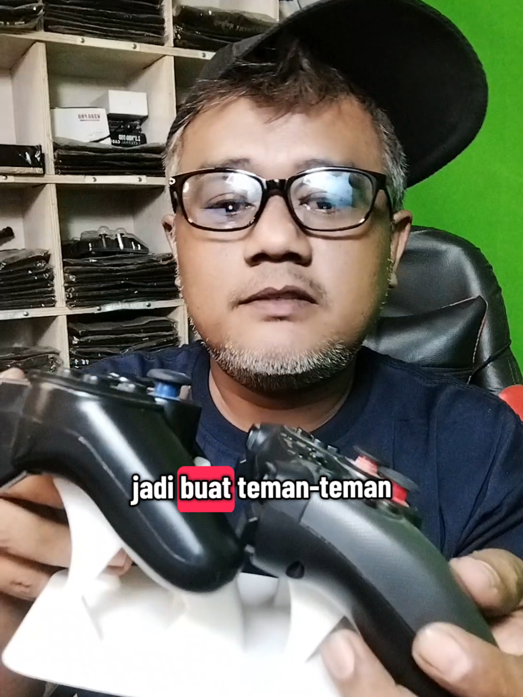 STAND HOLDER STIK ATAU GAMEPAD