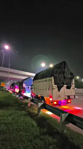kumpulan supir tukmis abies😁#cctv_truck_indonesia #truk_oleng #fyppppppppppppppppppppppp #drivermuda ##CapCut 