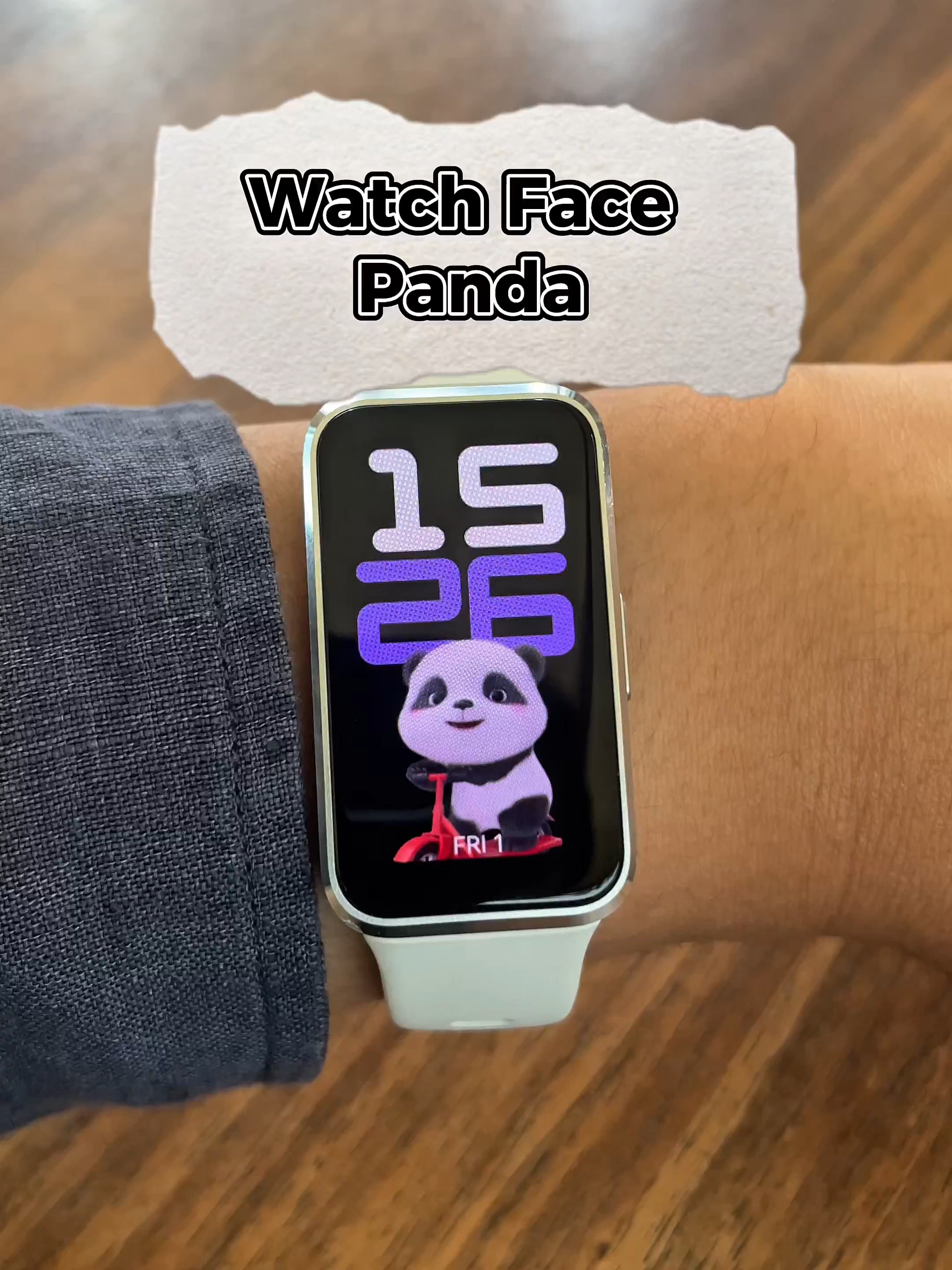 🐼💖 Biar makin gemas, watch face bisa custom juga! Pakai HUAWEI Band 10 dengan Panda Watch Face ✨ Lucu, simple, dan bikin pergelangan tanganmu makin stylish 😍 #HuaweiBand10 #Band10 #SmartbandHuawei #WatchFace #PandaStyle #HUAWEI #HUAWEIINDONESIA