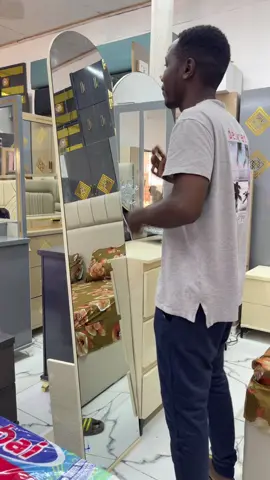 Carwo hamza furniture jiif model dalka VIP macamil nagala soo xiriir nambarka profilka Saran #fyp #foruyou #foryoupage #somalitiktok 