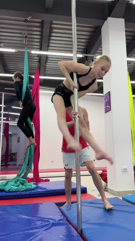 Training pole sport with my girls 