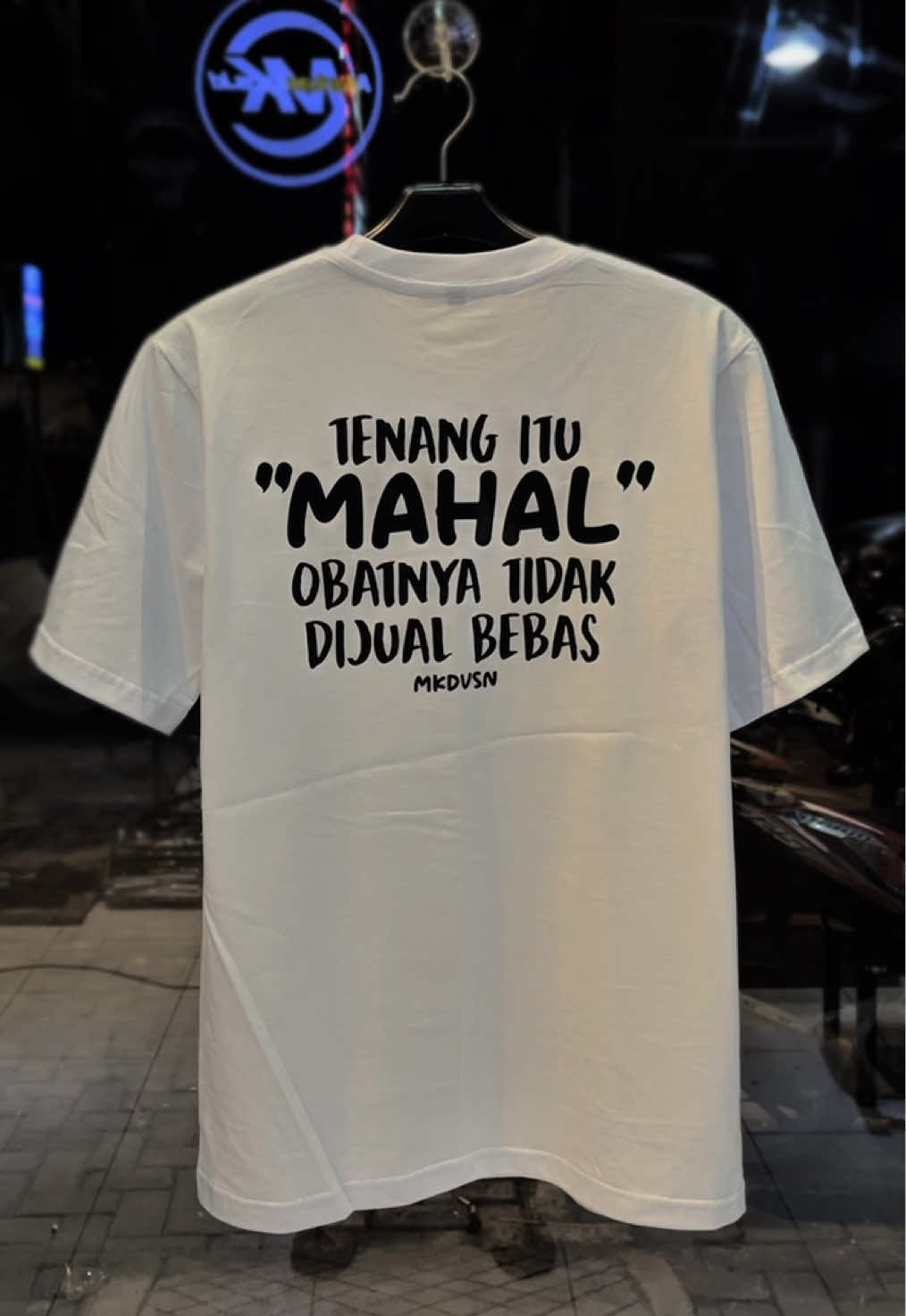 Ready all size siap meluncur bosku! CO klik keranjang kuning🤩☝🏻 #markas #mkdvsn #mkdivision #pakemarkas #markaskaosid #markasdivision 