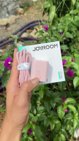 Bộ sạc công nghệ GaN ultra Joyroom, công suất 30W, thiết kế 3 cổng đầu vào có thể chuyển đổi, chân phích cắm gấp gọn tiện lợi #bosacnhanh #sacnhanh 
