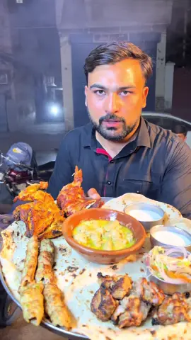 Multan ka best bbq platter #bbq #food #desifood #foryou #tiktokfood 