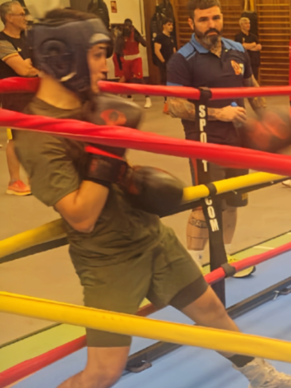 No paramos de trabajar, Tenemos un objetivo y vamos hacia delante 🎯 #boxing #fypp #Viral #foryoupagе #training 
