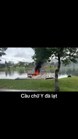 Bằng bêtông mà trời mưa nhẹ mà sao cháy đc ta,chưa có lời giải đáp