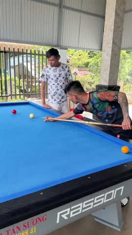 Không sợ kẻ địch mạnh.chỉ sợ đồng đội sao ae..?thằng đệ tử của Lộc được đó chứ ha ha ha