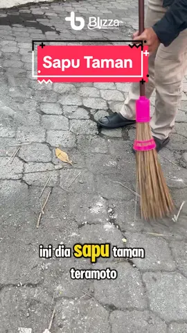 Bulu lidi rapat + gagang kokoh 💯 Sapu Taman Blizza cocok buat bersihin halaman, teras, & outdoor area ✨  #SapuTaman #SapuTeramoto #SapuLidi #SapuKerik 