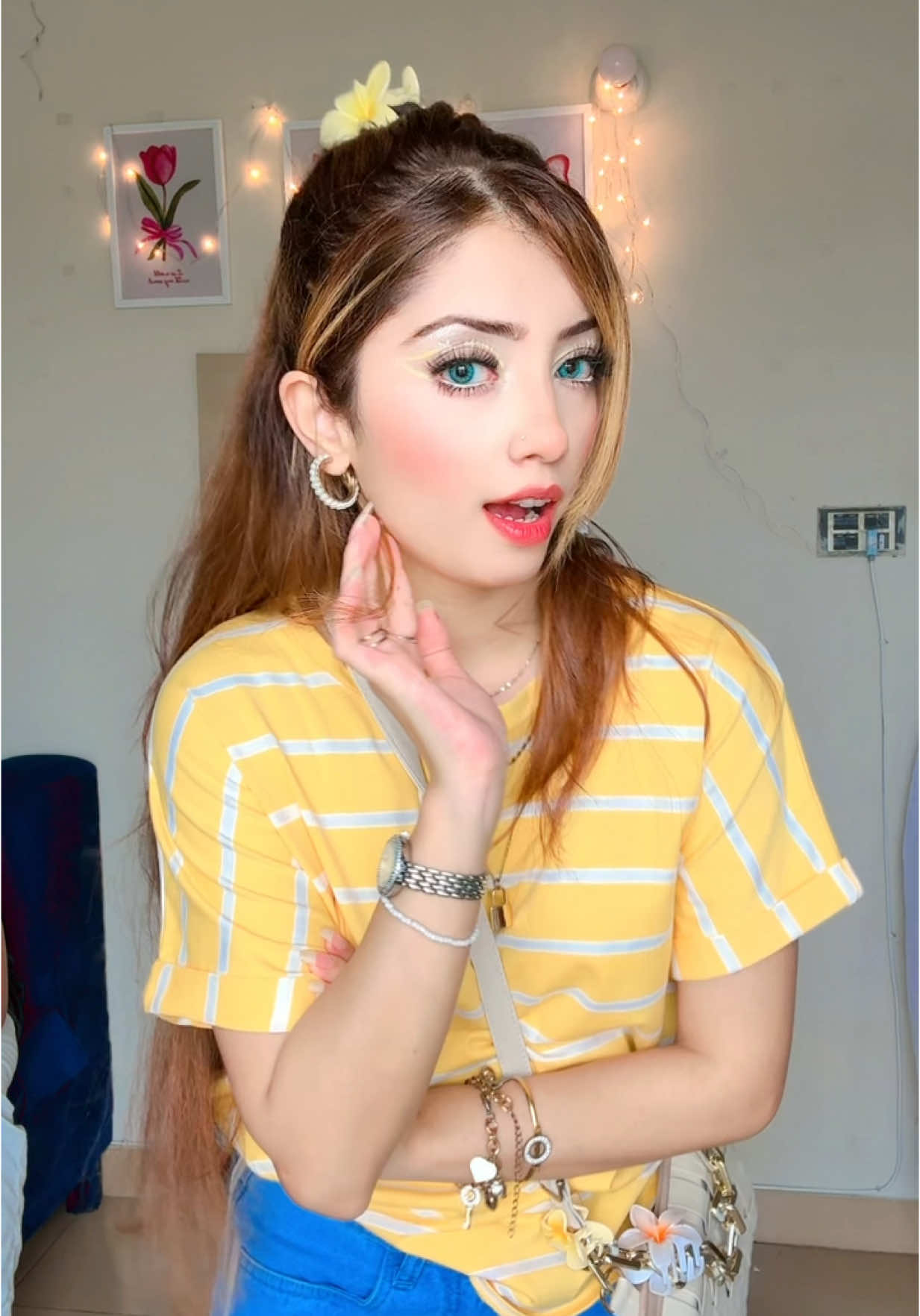 Billulll khataraa hai 💛🌻🤍_______#ahmera 