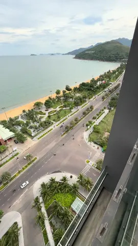Mình từ nghèo khó đi lên sang giàu...